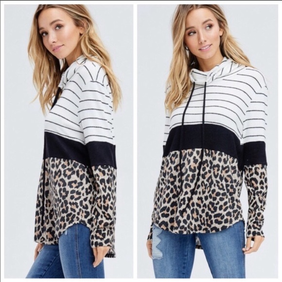 ⚡️Leopard & Stripes Pullover - Picture 3 of 3